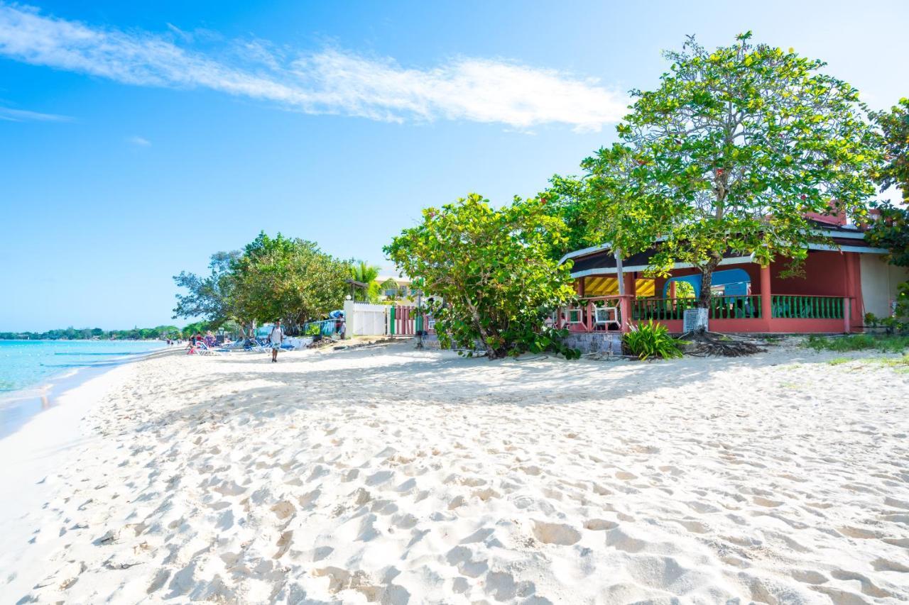 Shields Negril Villas Exterior photo