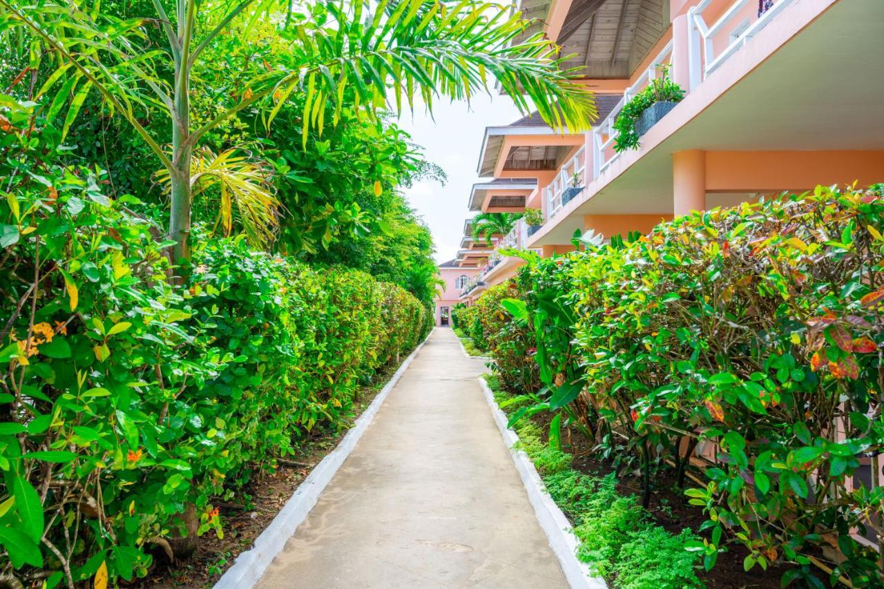 Shields Negril Villas Exterior photo