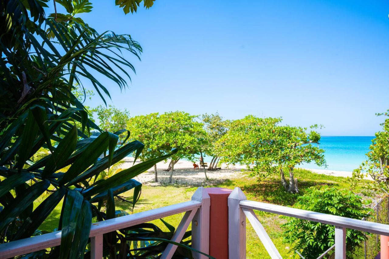 Shields Negril Villas Exterior photo