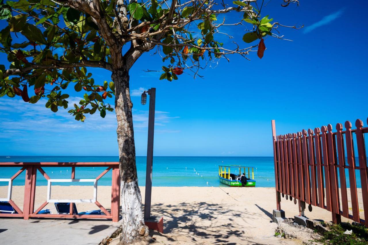 Shields Negril Villas Exterior photo