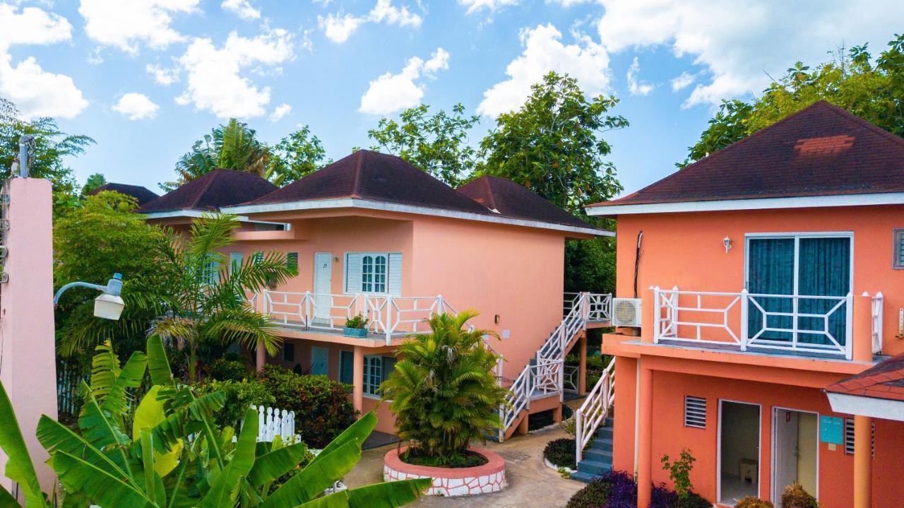 Shields Negril Villas Exterior photo