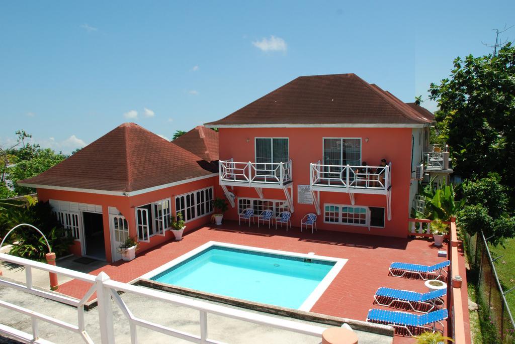 Shields Negril Villas Exterior photo